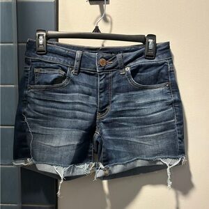 American Eagle Midi Women's Distressed Shorts